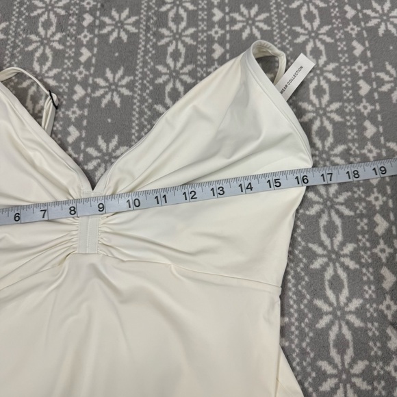 NWT Massimo Dutti Cream Swimsuit With Gathered‎ Detail One Piece Size Large - Picture 8 of 9